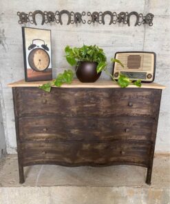 Bedroom chest of drawers Cómoda industrial