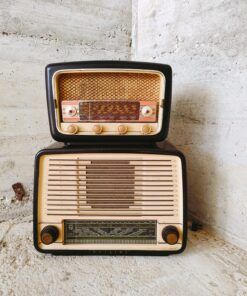 RADIO VINTAGE 9 radio vintage pequena