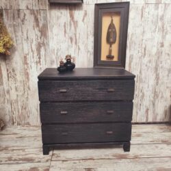 BLACK CHEST OF COMMERCE