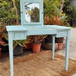 ESCRITORIO TOCADOR AZUL PASTEL