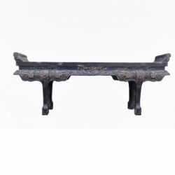 mesa-altar de estilo oriental