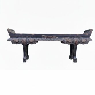 mesa-altar de estilo oriental