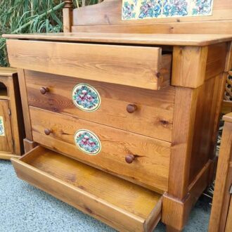 DORMITORIO RUSTICO CON AZULEJOS 7 465554202 2069107093522173 4491524029000316311 n