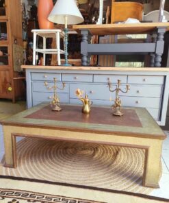 Bedroomass table Mesa de latón vintage ( firmada )