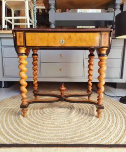 Bedroomst Wing Side Table Mesa auxiliar de alas Barley Twist