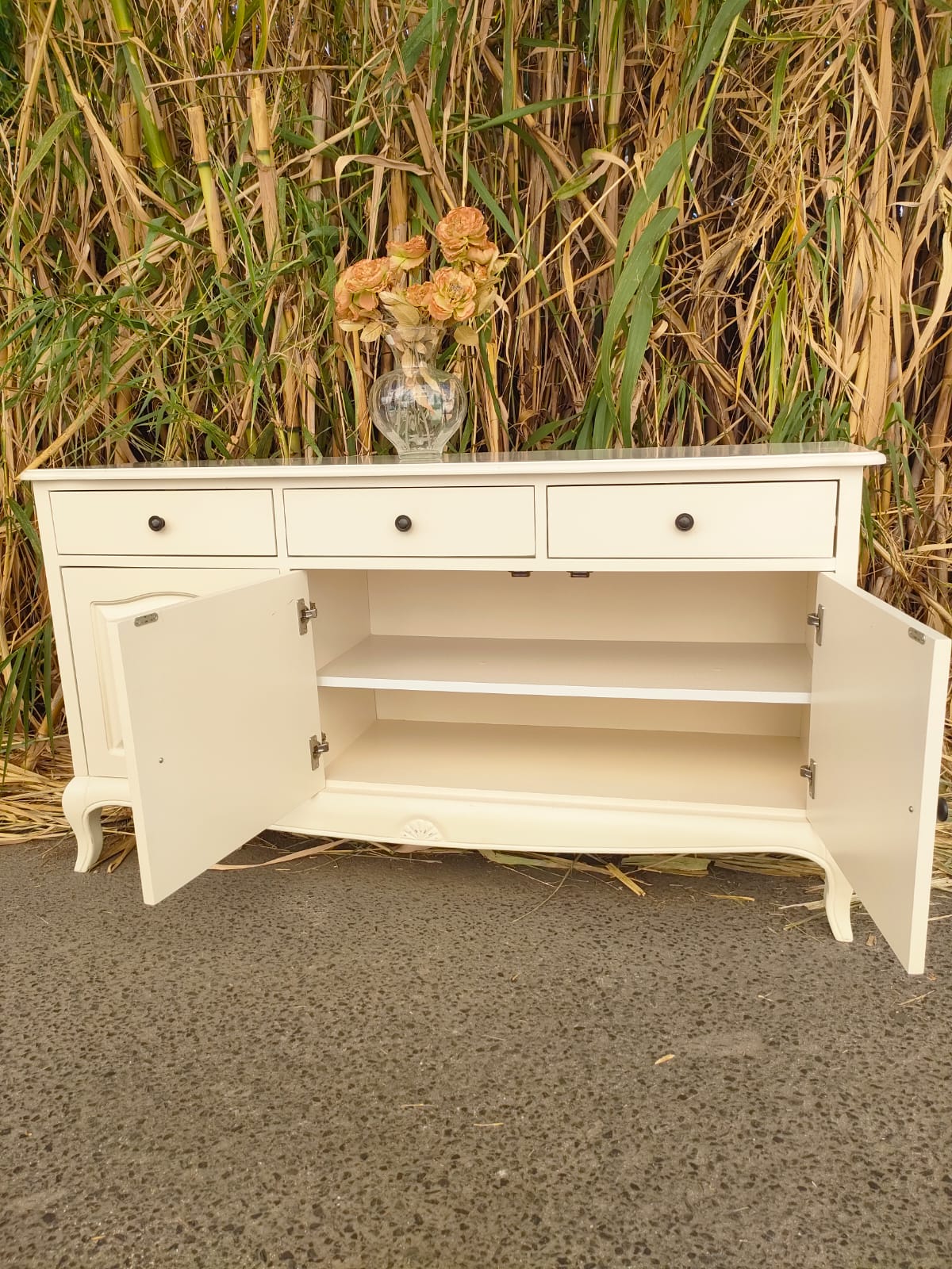 APARADOR CLASICO CREMA 4 APARADOR CLASICO CREMA - Imagen 4