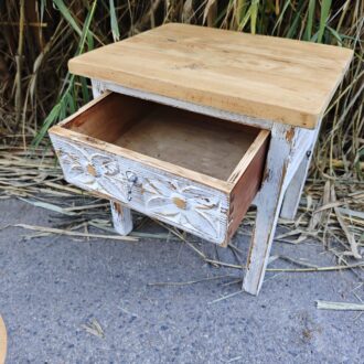 Mesita vintage pino viejo 6 1000433682 scaled