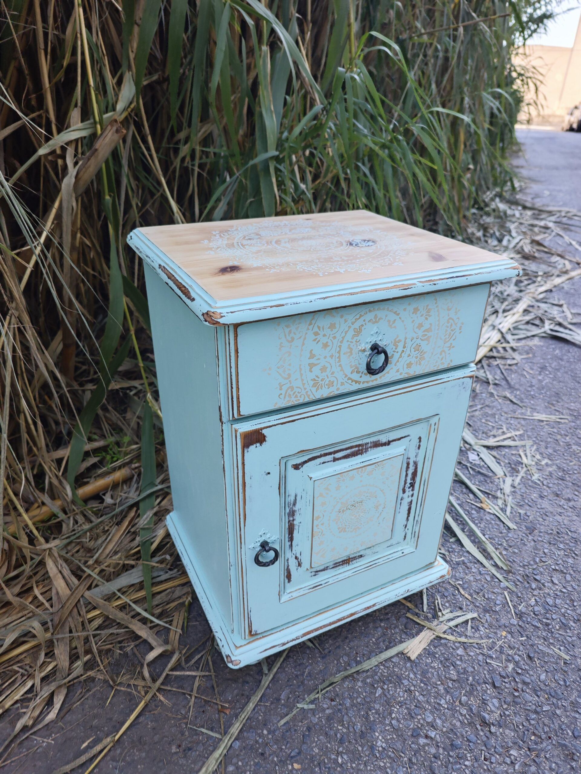 Mesita auxiliar Mandala azul 4 Mesita auxiliar Mandala azul - Imagen 4