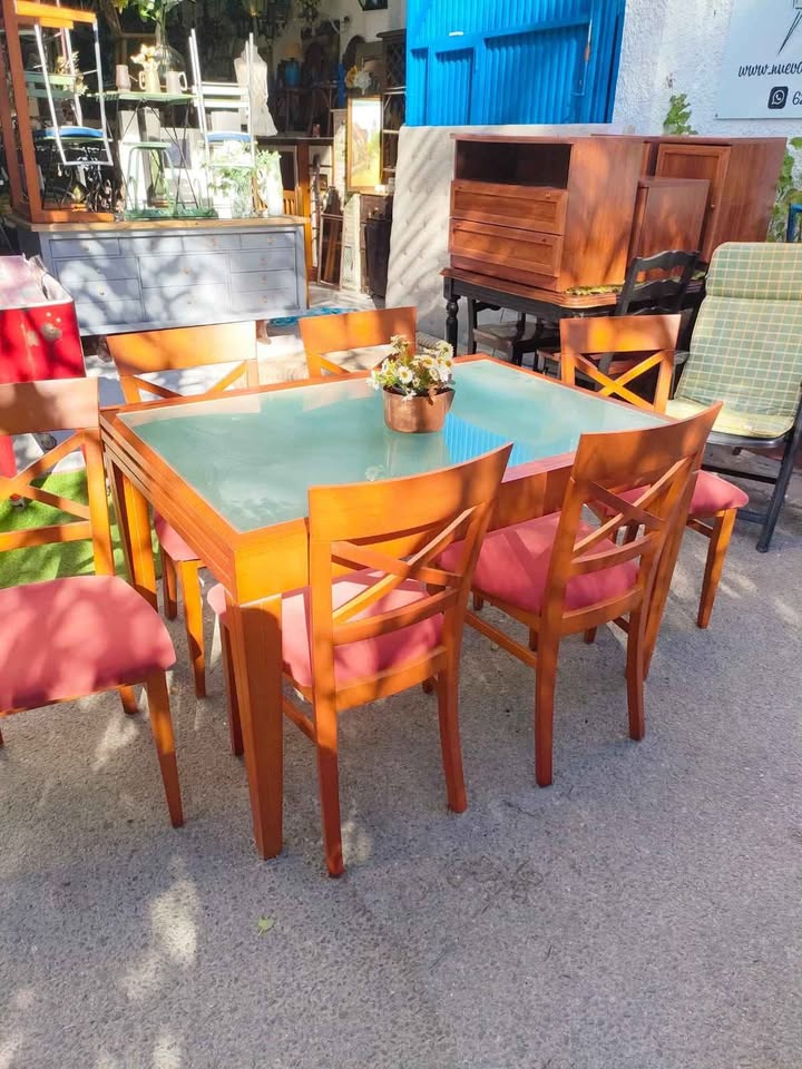 MESA EXTENSIBLE CEREZO + 6 SILLAS 1 MESA EXTENSIBLE CEREZO + 6 SILLAS