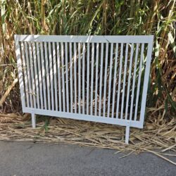 cabecero blanco de palilleria