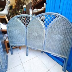 Natural bamboo headboards, 100 × 116 cm.