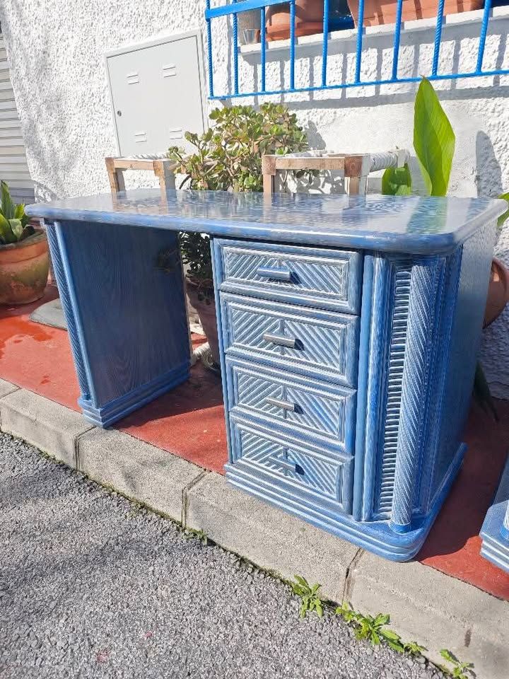 Escritorio azul de madera 2 Escritorio azul de madera - Imagen 2