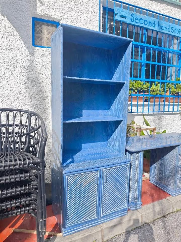 Estantería azul con puertas 2 Estantería azul con puertas - Imagen 2