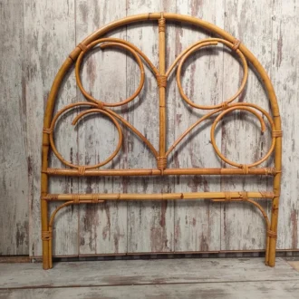 cabecero vintage de bambú 6 Cabecero vintage de bambú y caña para cama individual.