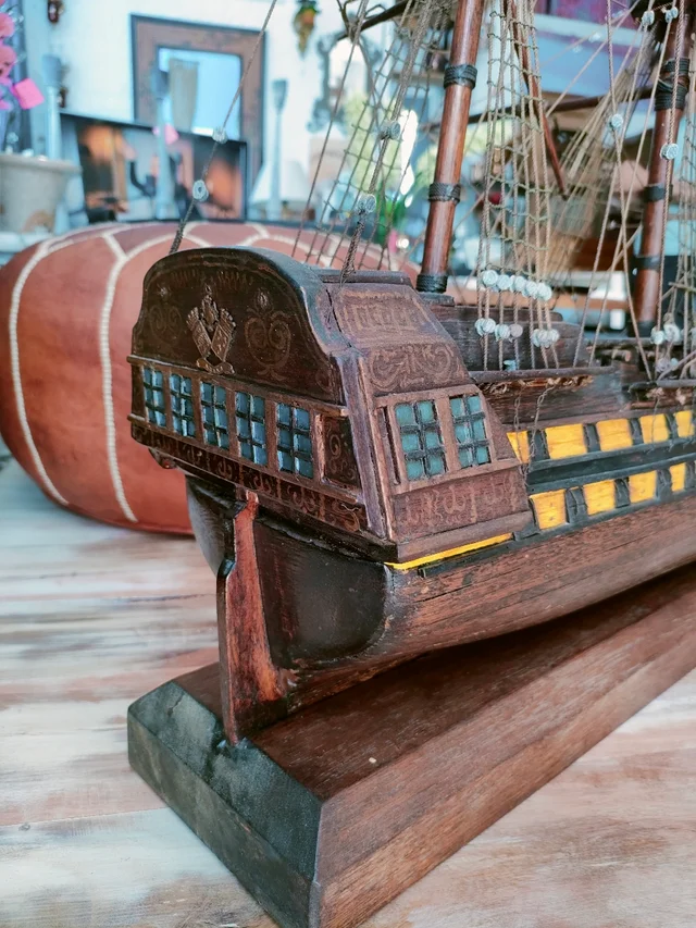 barco artesanal de madera 2 barco artesanal de madera - Imagen 2