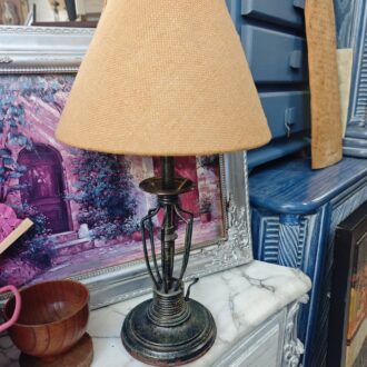 Vintage metal and jute lamp 5oto 3 Lámpara vintage de metal y yute – foto 3