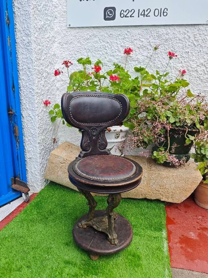 Silla antigua de capitán de barco 1 Silla antigua de capitán de barco de madera de roble y metal