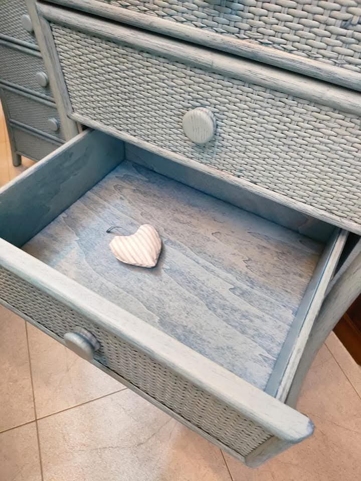 Sinfonier de madera y ratán azul 3 Sinfonier de madera y ratán azul - Imagen 3