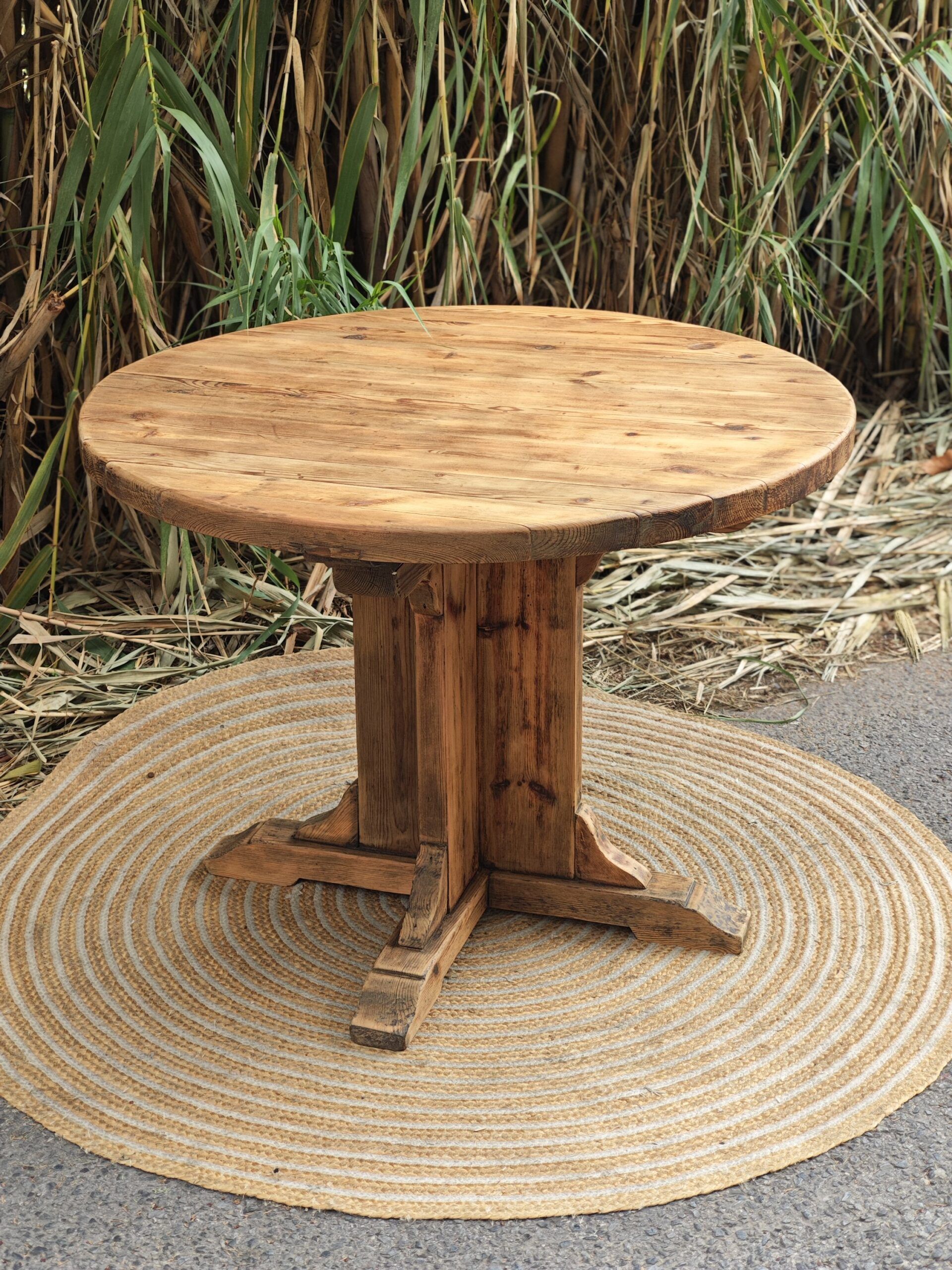 MESA REDONDA DE PINO VIEJO 1 mesa redonda de pino viejo rustico