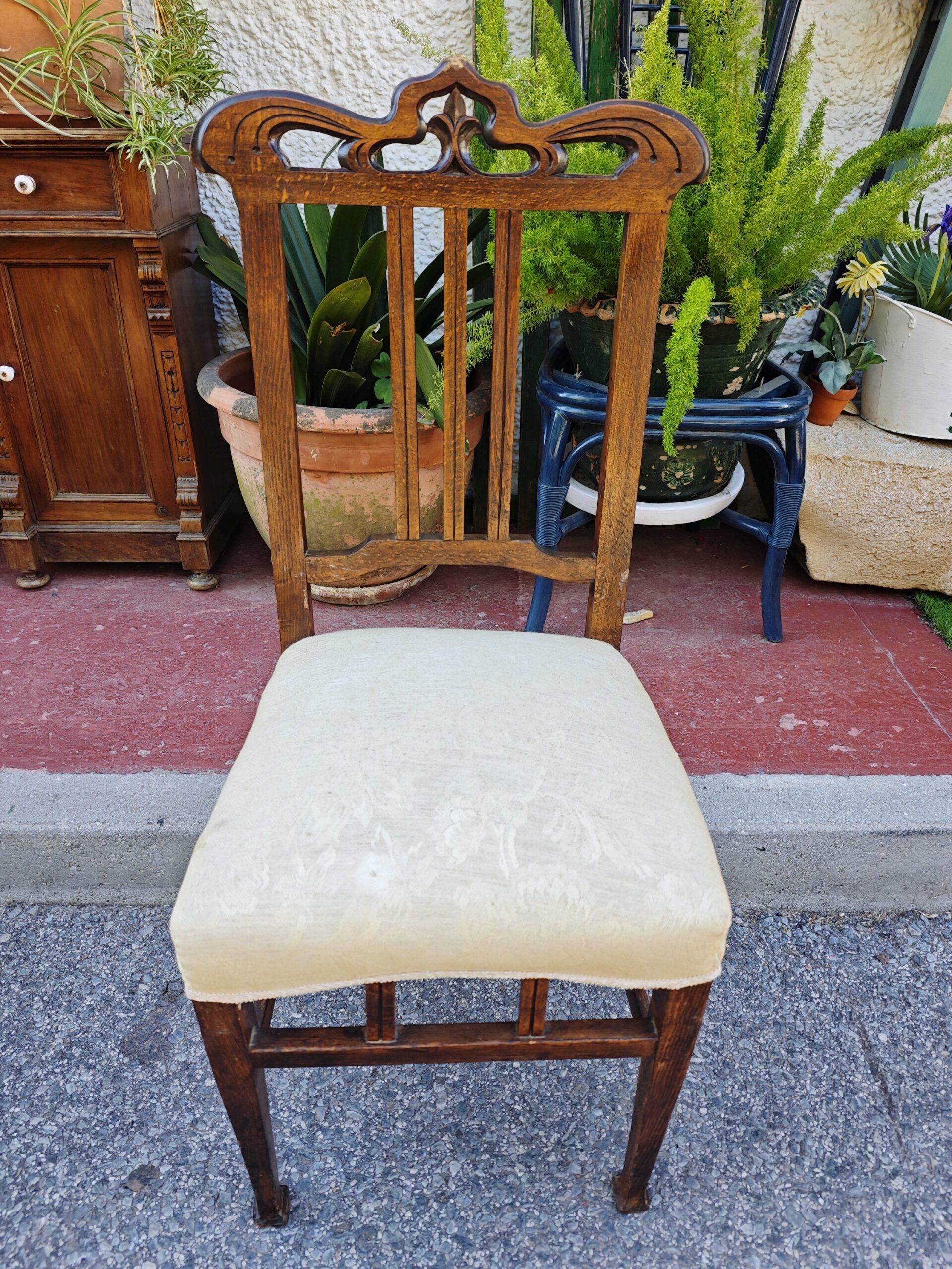 silla antigua tapizada 2 silla antigua tapizada - Imagen 2