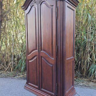 Armario de pino estilo vintage 9 1000447841 scaled