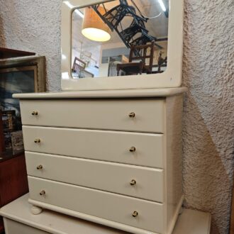 cómoda y espejo blanco lacado 8 1000447856 scaled