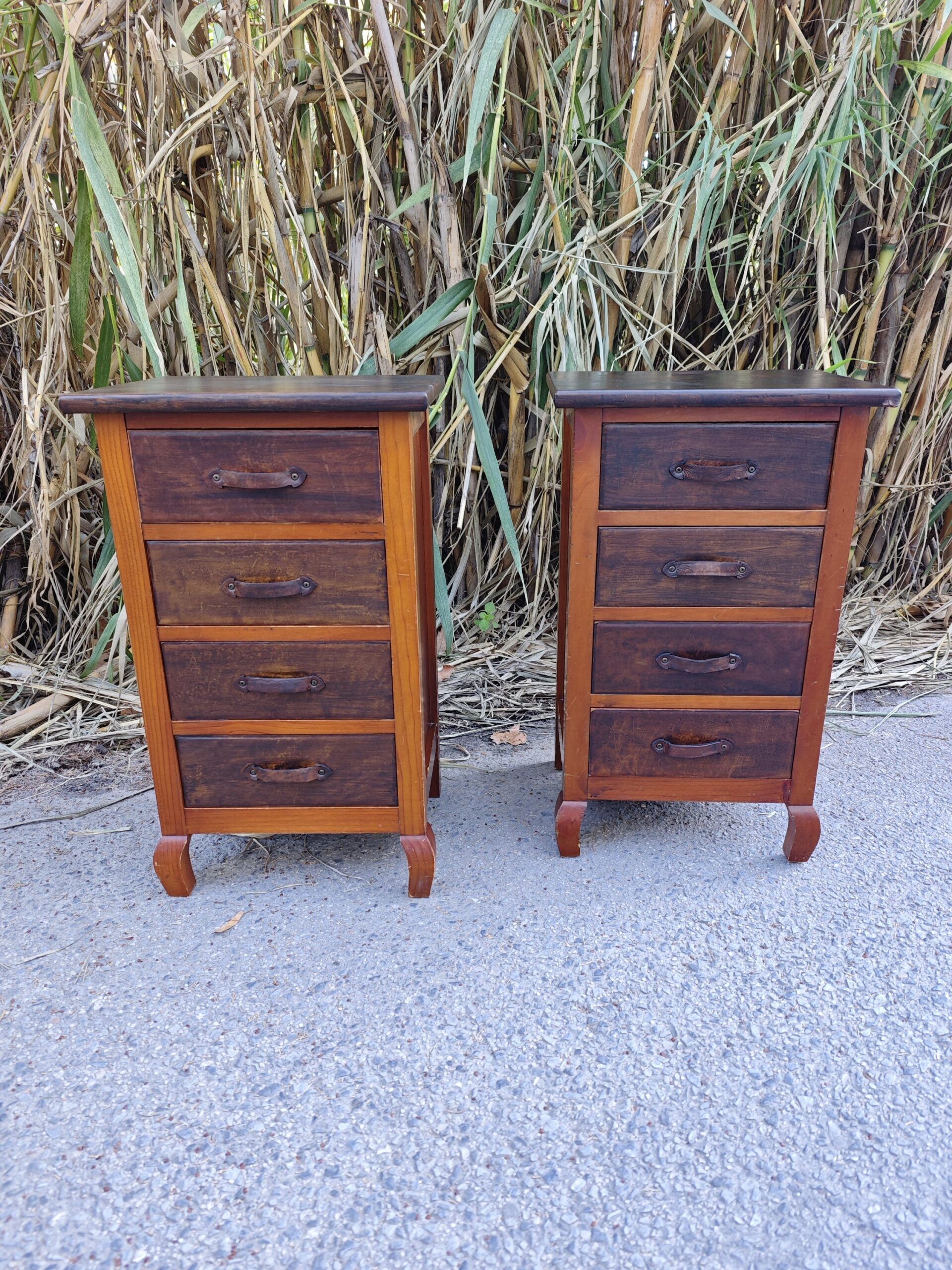 MWood and leather tables5Image Mesitas madera y cuero - Image 5