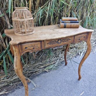 Escritorio antiguo de madera lavada 9 1000448583 scaled