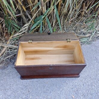 Baúl pequeño de madera 6 1000448637 scaled