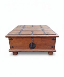 center trunk table