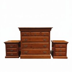 CÓMODA Y MESITAS DE PINO