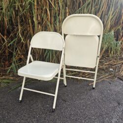 sillas vintage de metal plegables 6 1000449708 scaled