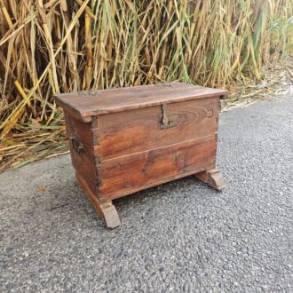 Baúl antiguo de madera 11 1000449710 scaled