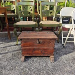 Baúl antiguo de madera 13 1000449715 scaled