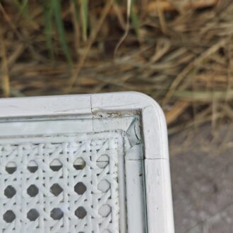 Mesita auxiliar estilo Chippendale blanca 9 1000453546 scaled