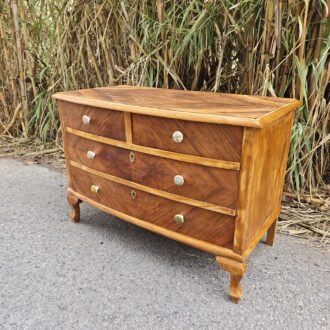 Cómoda vintage de estilo francés 10 1000453803 scaled