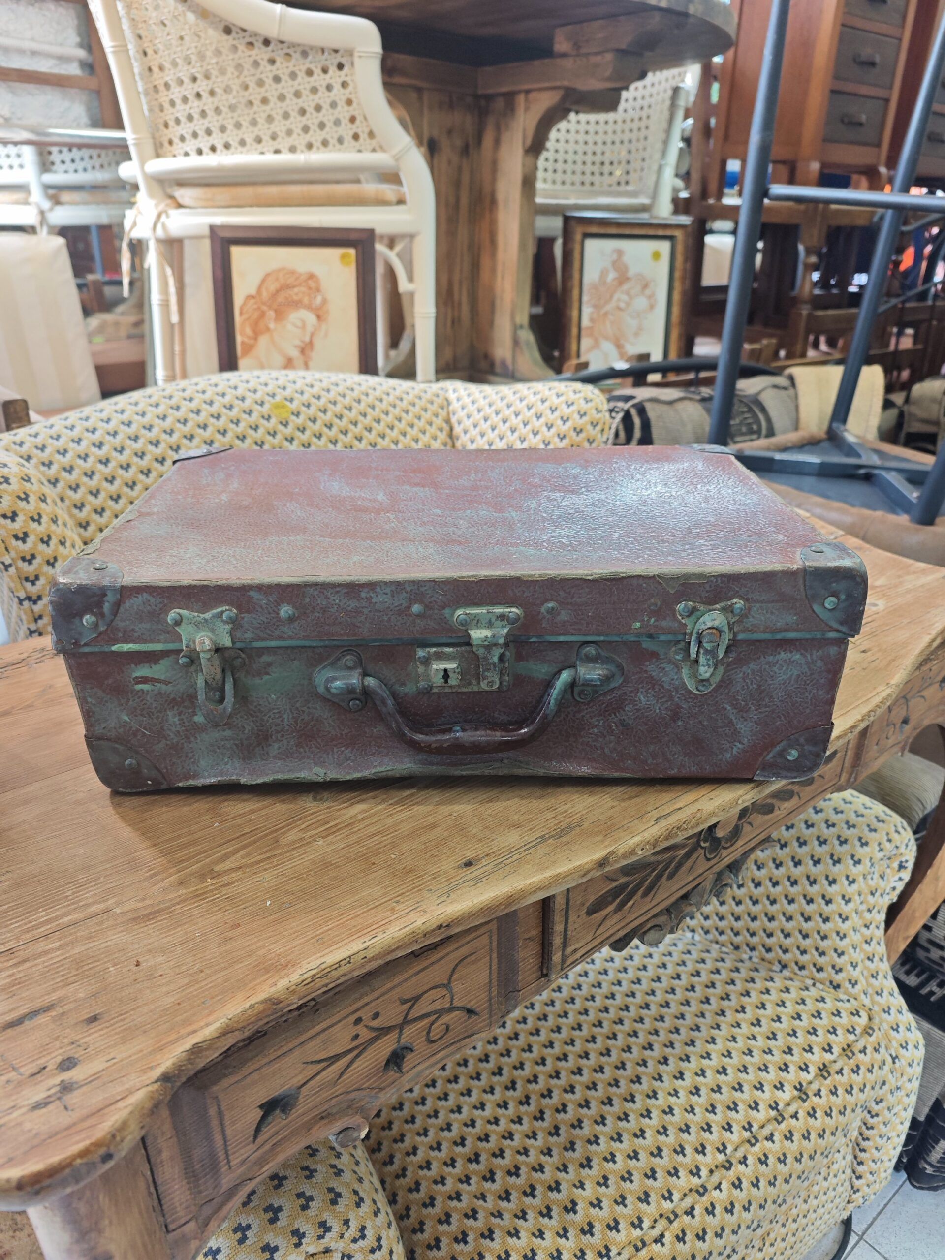 Maleta Antigua de Viaje 3 Maleta Antigua de Viaje - Imagen 3