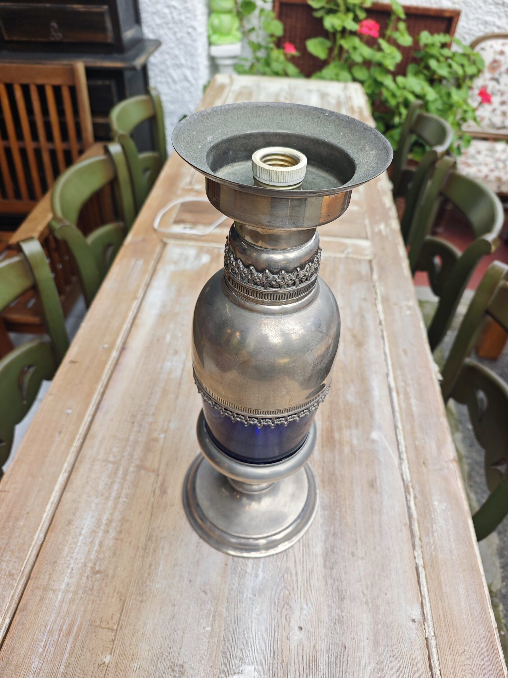 Lámpara de Mesa Antigua de Metal y Vidrio 5 Lámpara de Mesa Antigua de Metal y Vidrio - Imagen 5