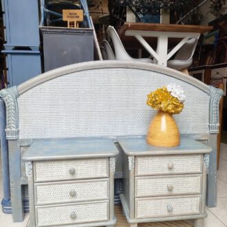 mesitas vintage y cabecero 7 IMG20250319115756 1 scaled