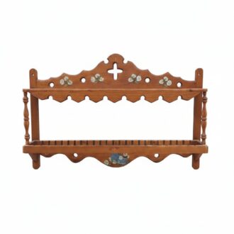 wooden plater