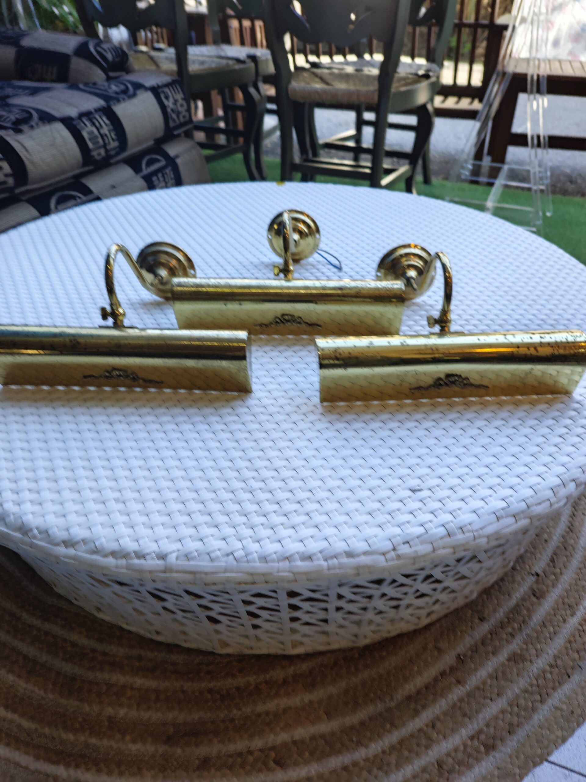 Apliques de Pared Vintage para Cuadros - Iluminación de Galería en Latón Dorado 4 Apliques de Pared Vintage para Cuadros - Iluminación de Galería en Latón Dorado - Imagen 4