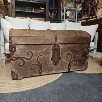 Cofre Antiguo Europeo del Siglo XIX 16 1000477041