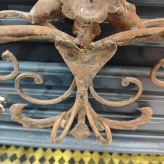 Aplique de Pared de Metal Dorado con Tulipas de Plumas 9 1000489751