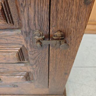 Aparador brutalista español 10 1000490253