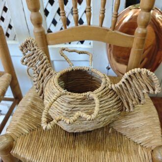 Huevera Artesanal de Enea en Forma de Gallina 9 1000493644