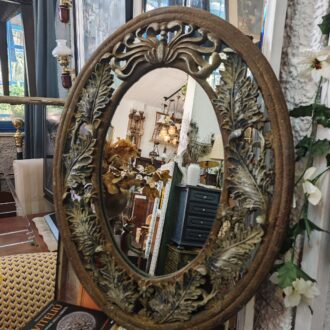 Oval Resin Mirror with Classic Design – photo 2