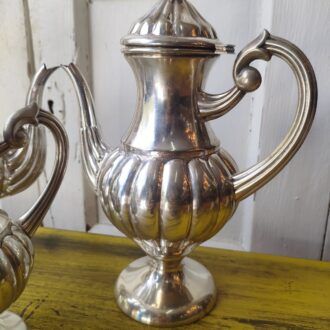 Juego de Café y Té Plateado Vintage – Estilo Neoclásico con Diseño Estriado 7 1000471140