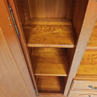 Mueble Aparador de Madera Estilo Rústico con Vitrina y Cajones 16 1000498397