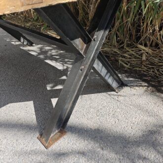 Mesa de Comedor de Madera de Olmo Recuperada con Patas de Vigas de Hierro en X 12 1000499763 3