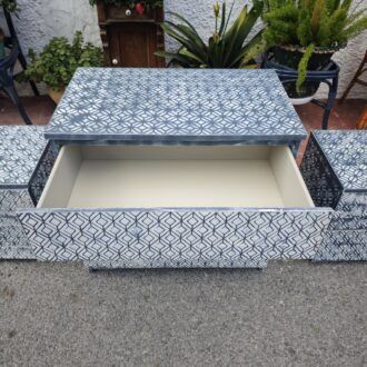 Conjunto de Dormitorio de Cómoda y Mesitas de Noche con Estampado Geométrico 17 1000503783